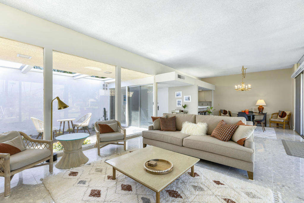 1211 Sandpiper Street Property Photo 10
