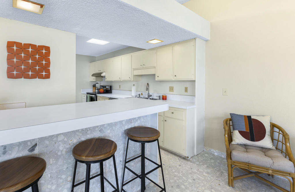 1211 Sandpiper Street Property Photo 14