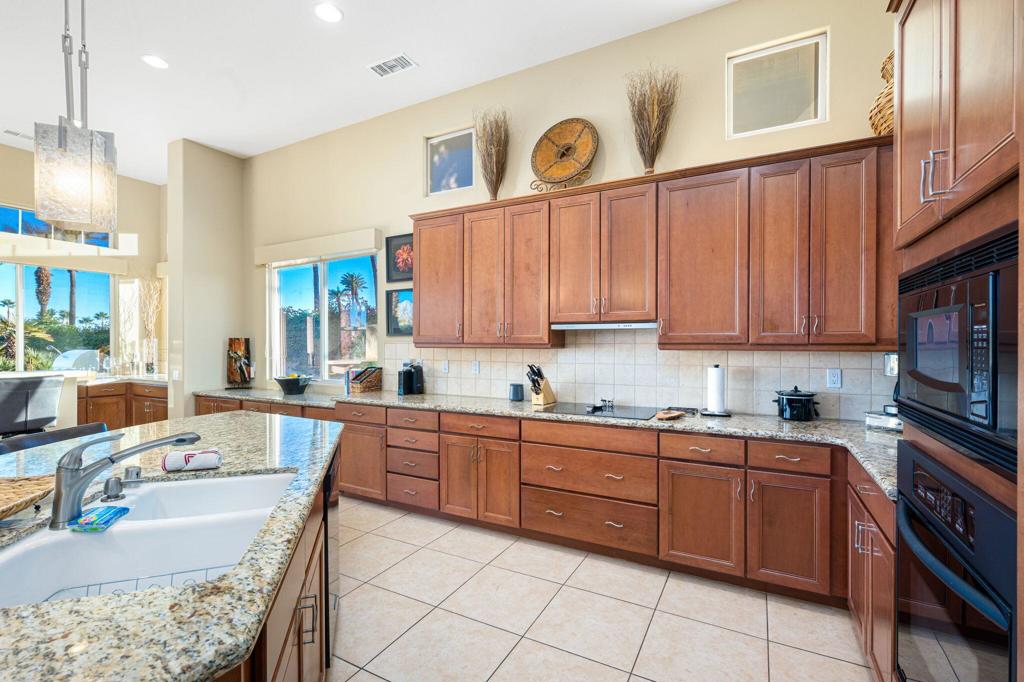 50944 Via Ancantara Property Photo 28