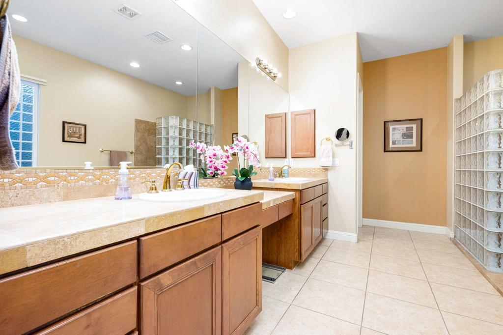 50944 Via Ancantara Property Photo 54