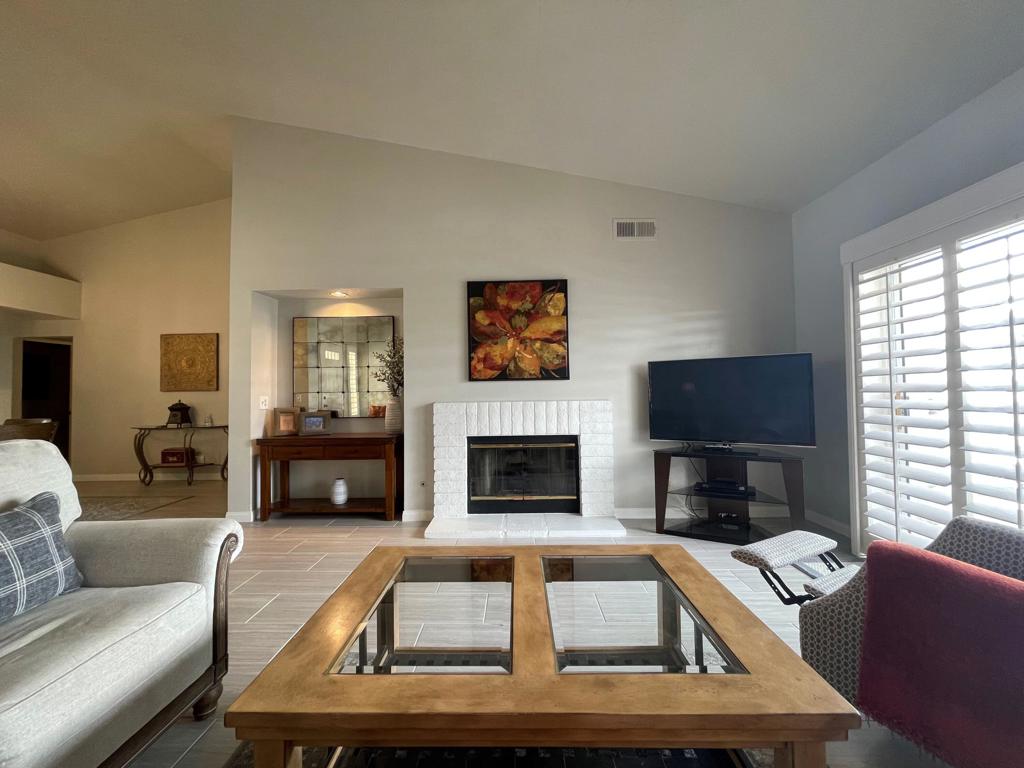 160 Desert Falls Circle Property Photo 4