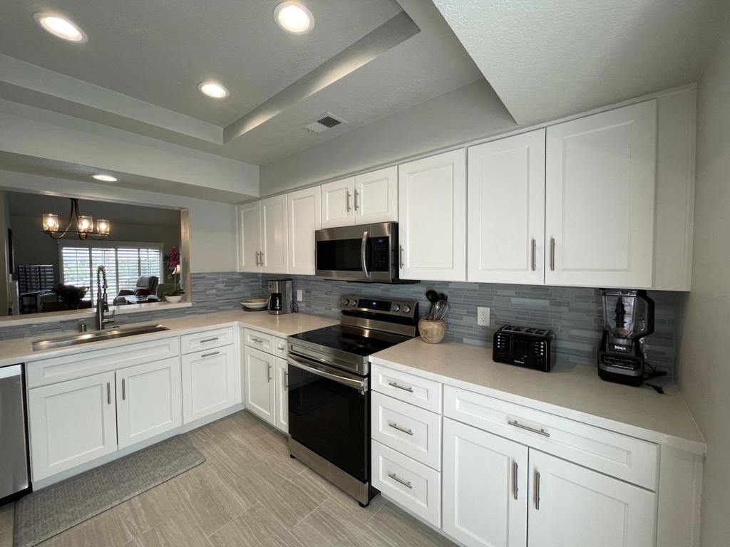 160 Desert Falls Circle Property Photo 8