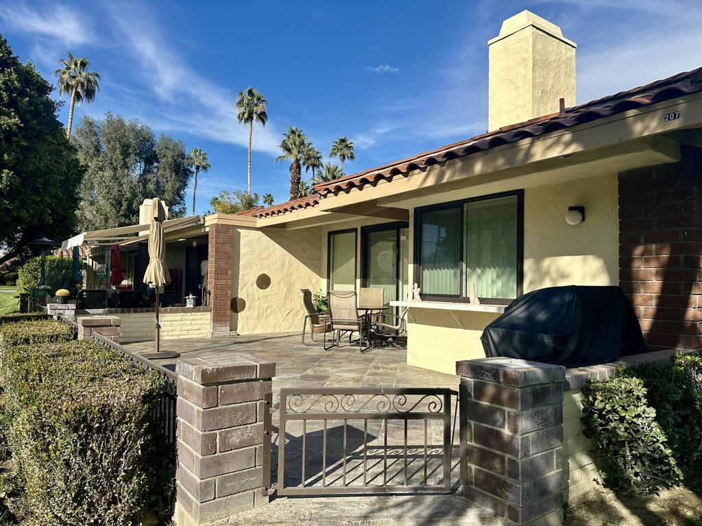 207 Serena Drive Property Photo 1