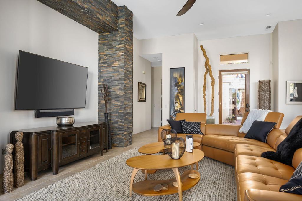 253 Loch Lomond Road Property Photo 4
