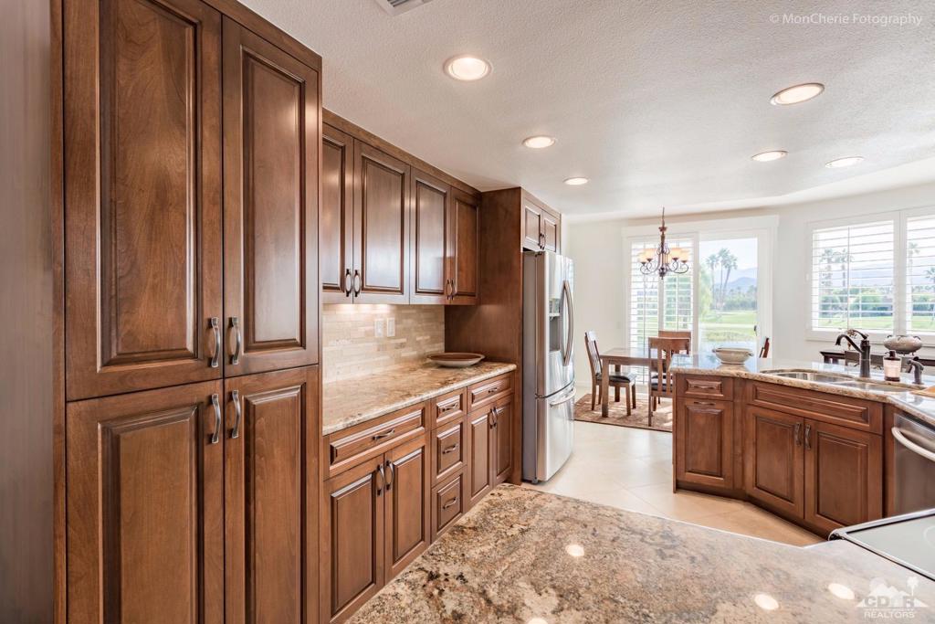 38061 Crocus Lane Property Photo 5