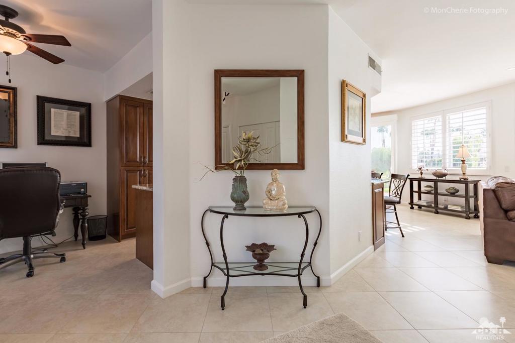 38061 Crocus Lane Property Photo 14