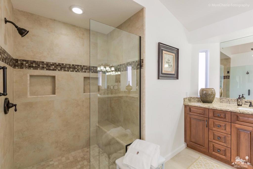 38061 Crocus Lane Property Photo 26