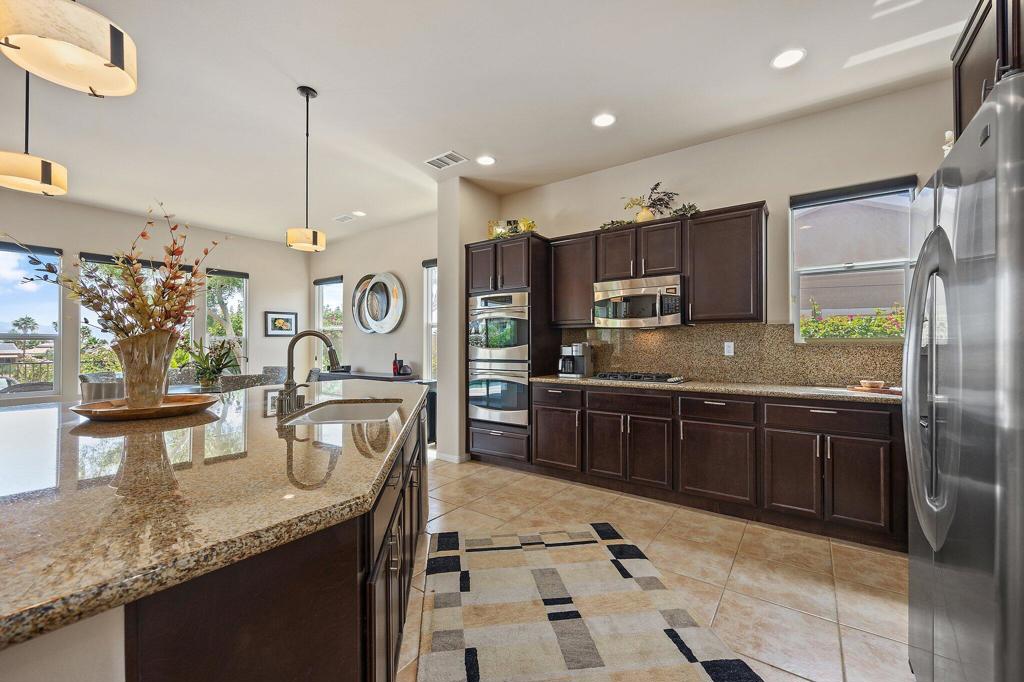 81322 Rustic Canyon Drive Property Photo 9