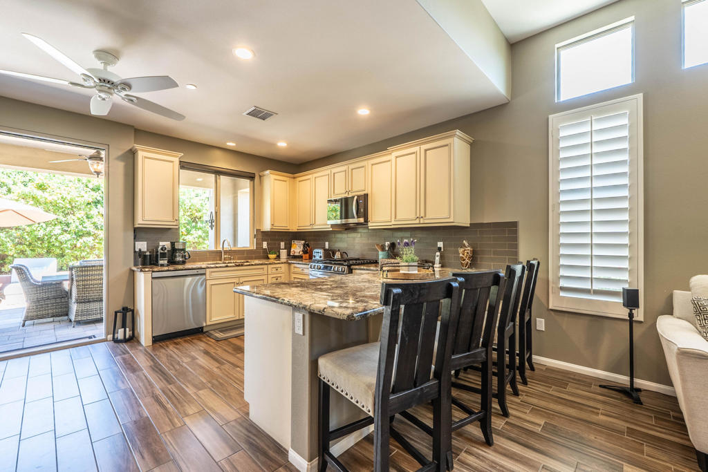 82820 Kingsboro Lane Property Photo 10