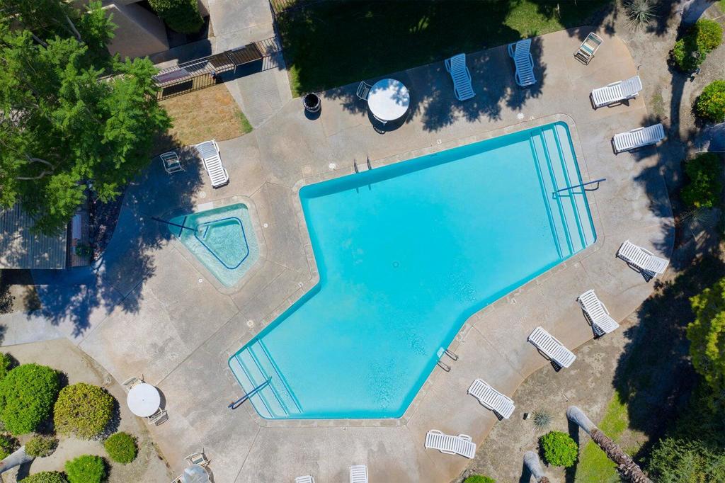 751 N Los Felices Circle W M118 Property Photo 12