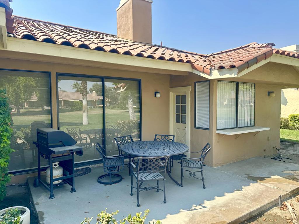 316 S Sierra Madre Property Photo 2
