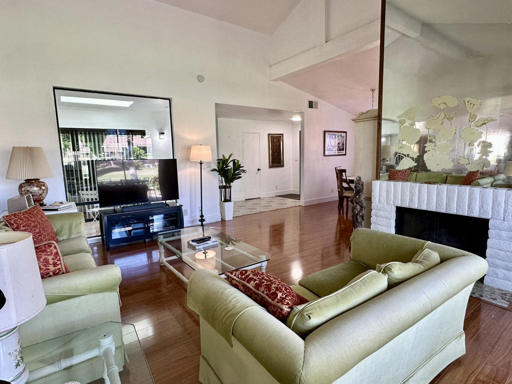 316 S Sierra Madre Property Photo 5
