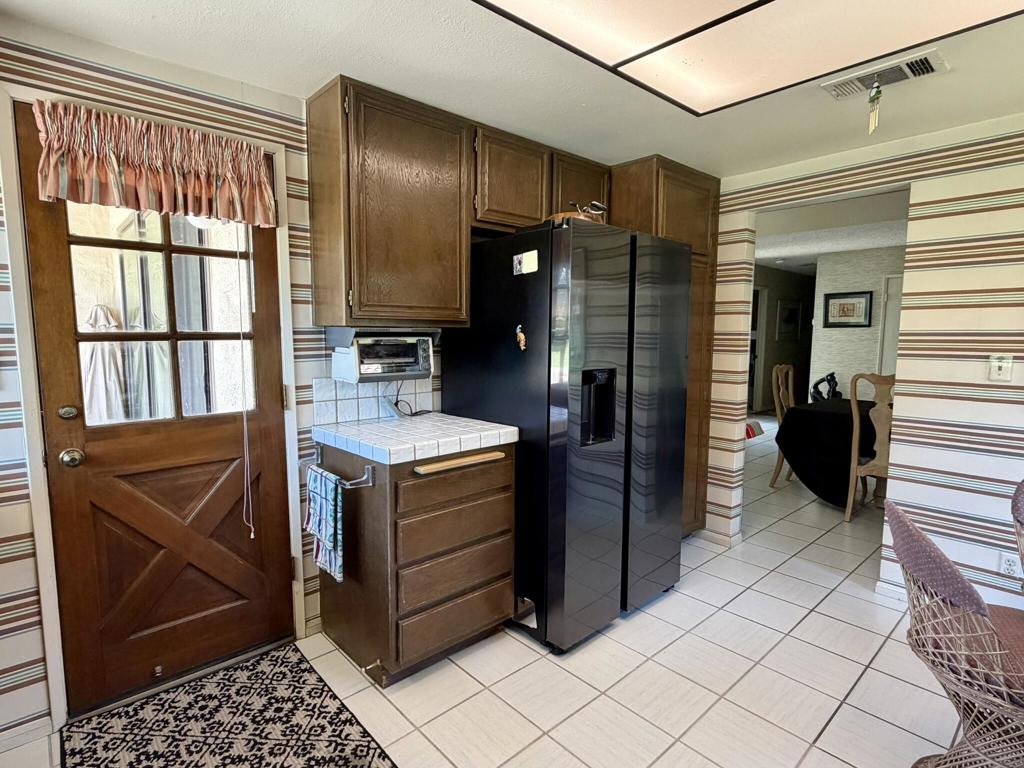 173 Gran Via Property Photo 8