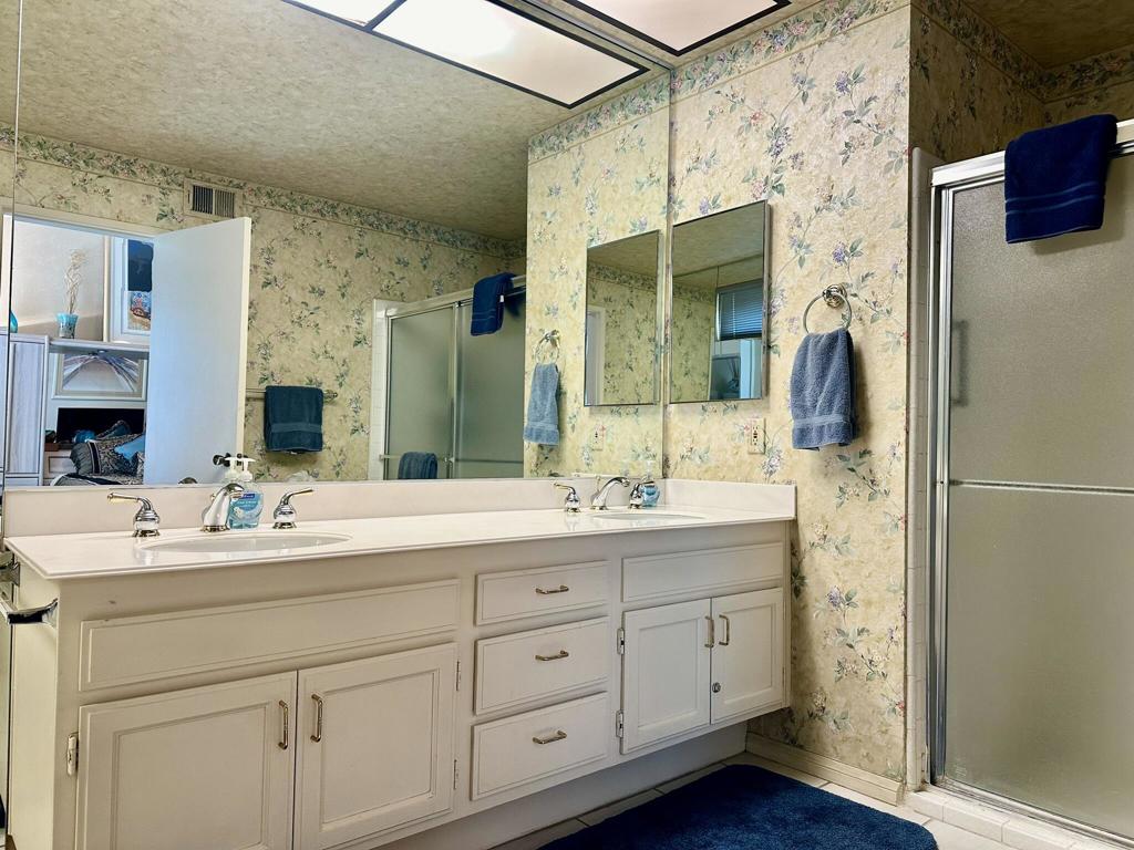 173 Gran Via Property Photo 10