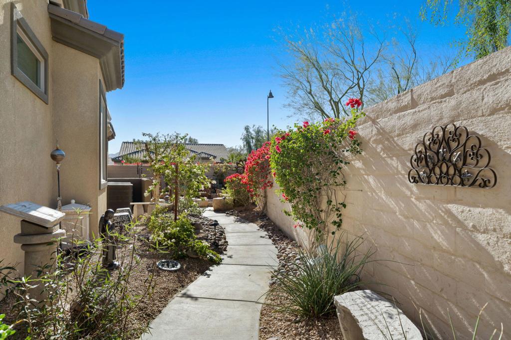 81074 Avenida Neblina Property Photo 42