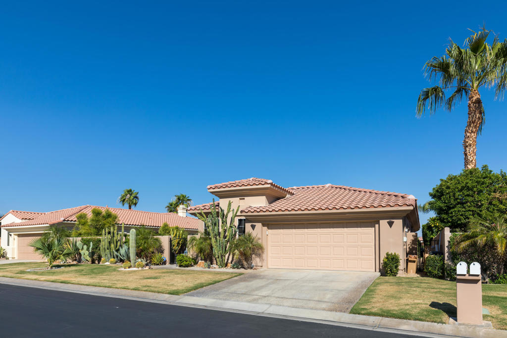 50640 Spyglass Hill Drive Property Photo 3