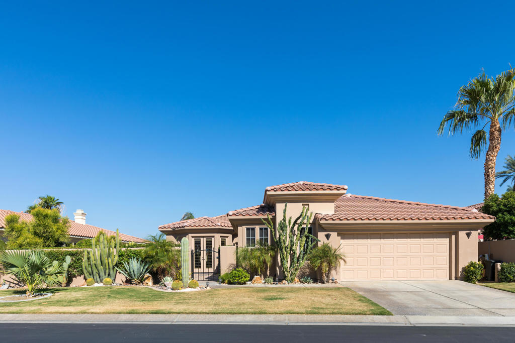 50640 Spyglass Hill Drive Property Photo 4