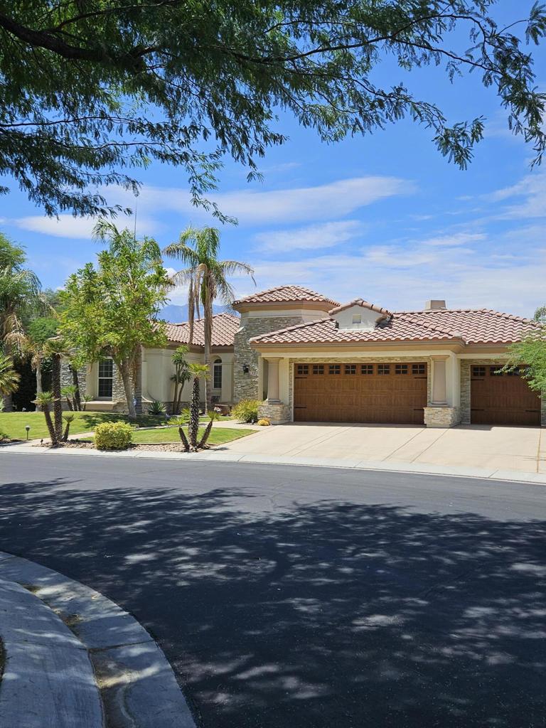 15 Via Verde Property Photo 2