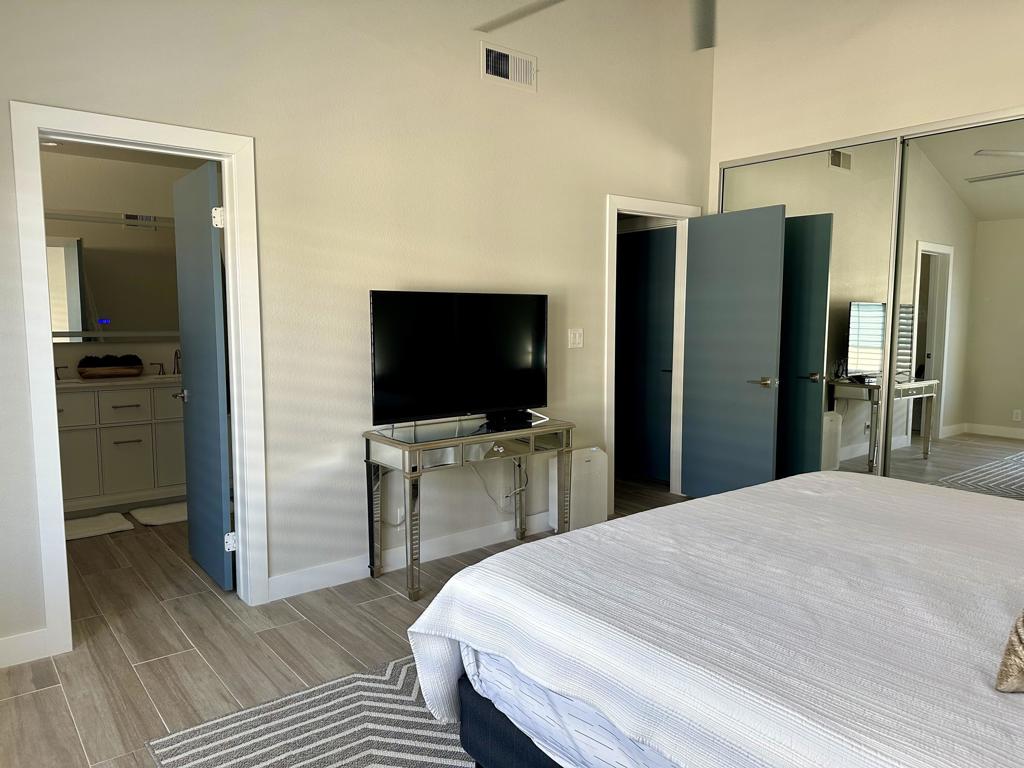 246 Santa Barbara Circle Property Photo 11