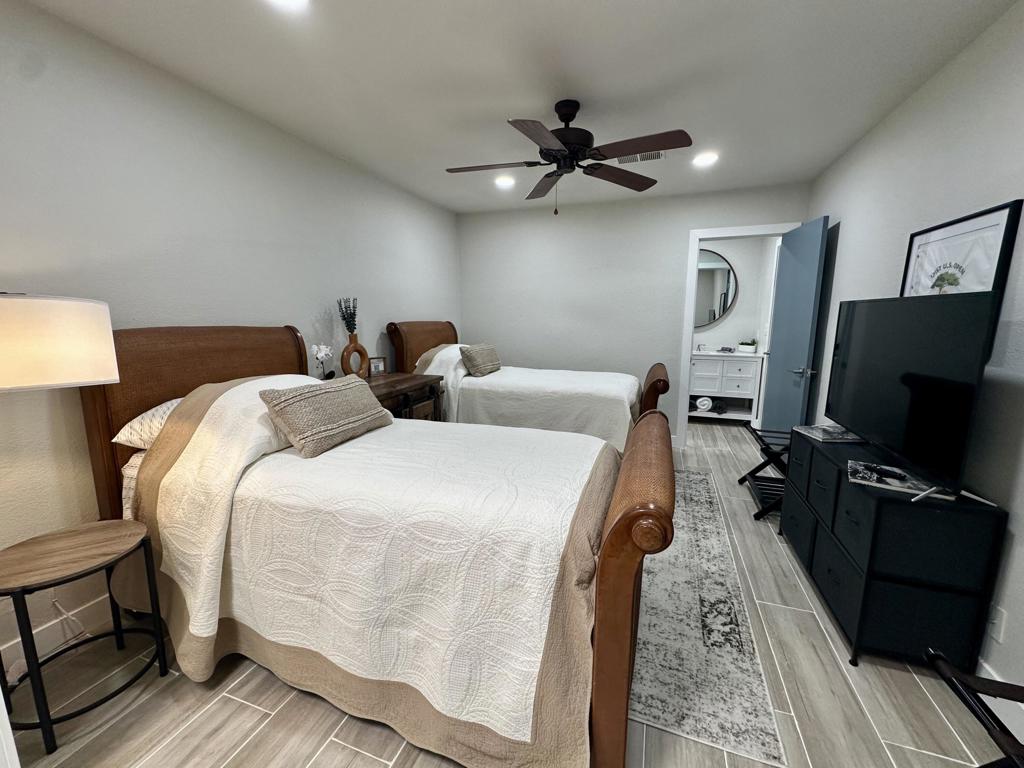 246 Santa Barbara Circle Property Photo 15