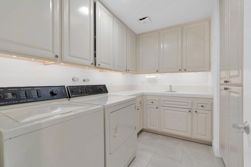 6 Barnard Court Property Photo 28