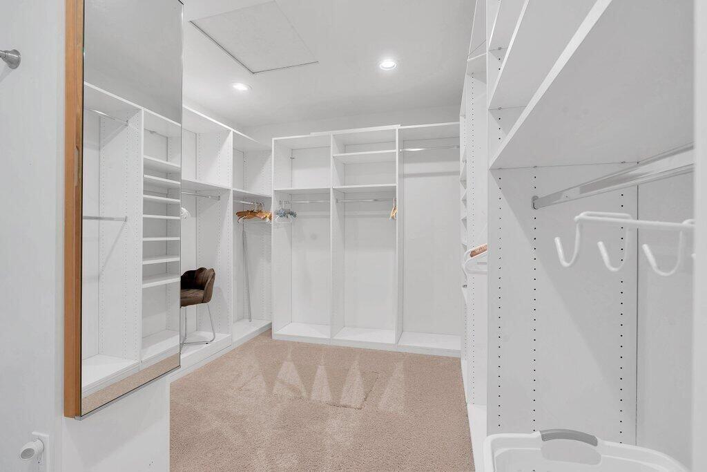 6 Barnard Court Property Photo 32