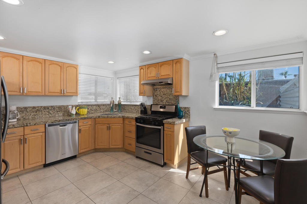 527 N Paseo De Anza Property Photo 6