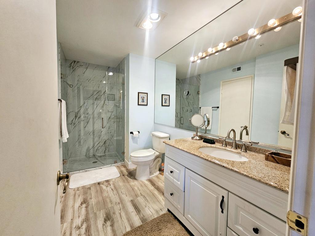 500 E Amado Road 116 Property Photo 7