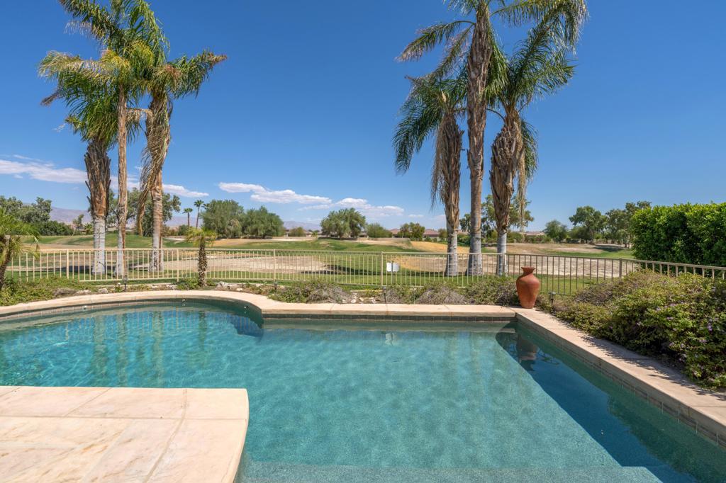 32 Via Bella Property Photo 8