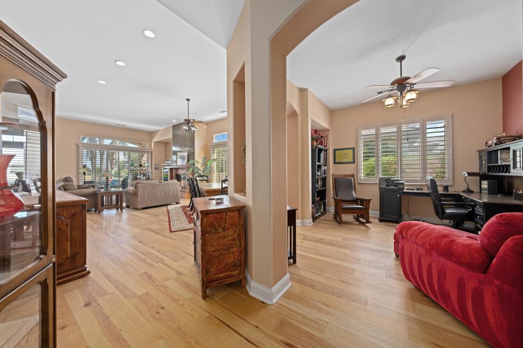 32 Via Bella Property Photo 15