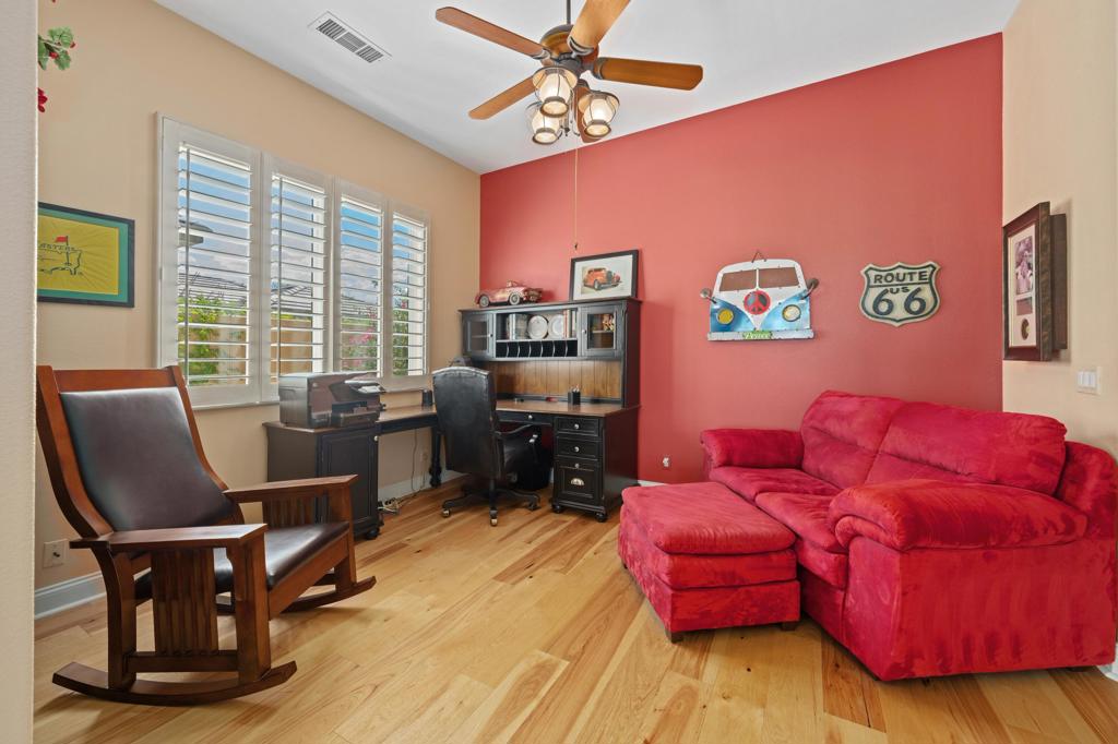 32 Via Bella Property Photo 27