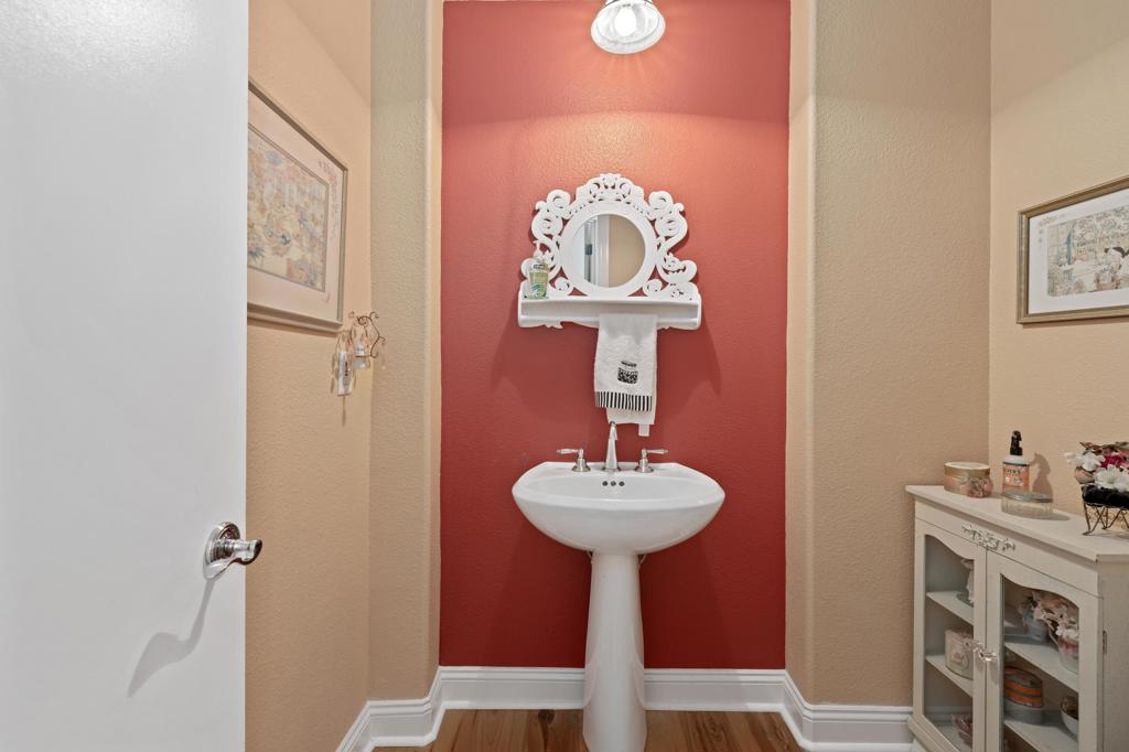 32 Via Bella Property Photo 33