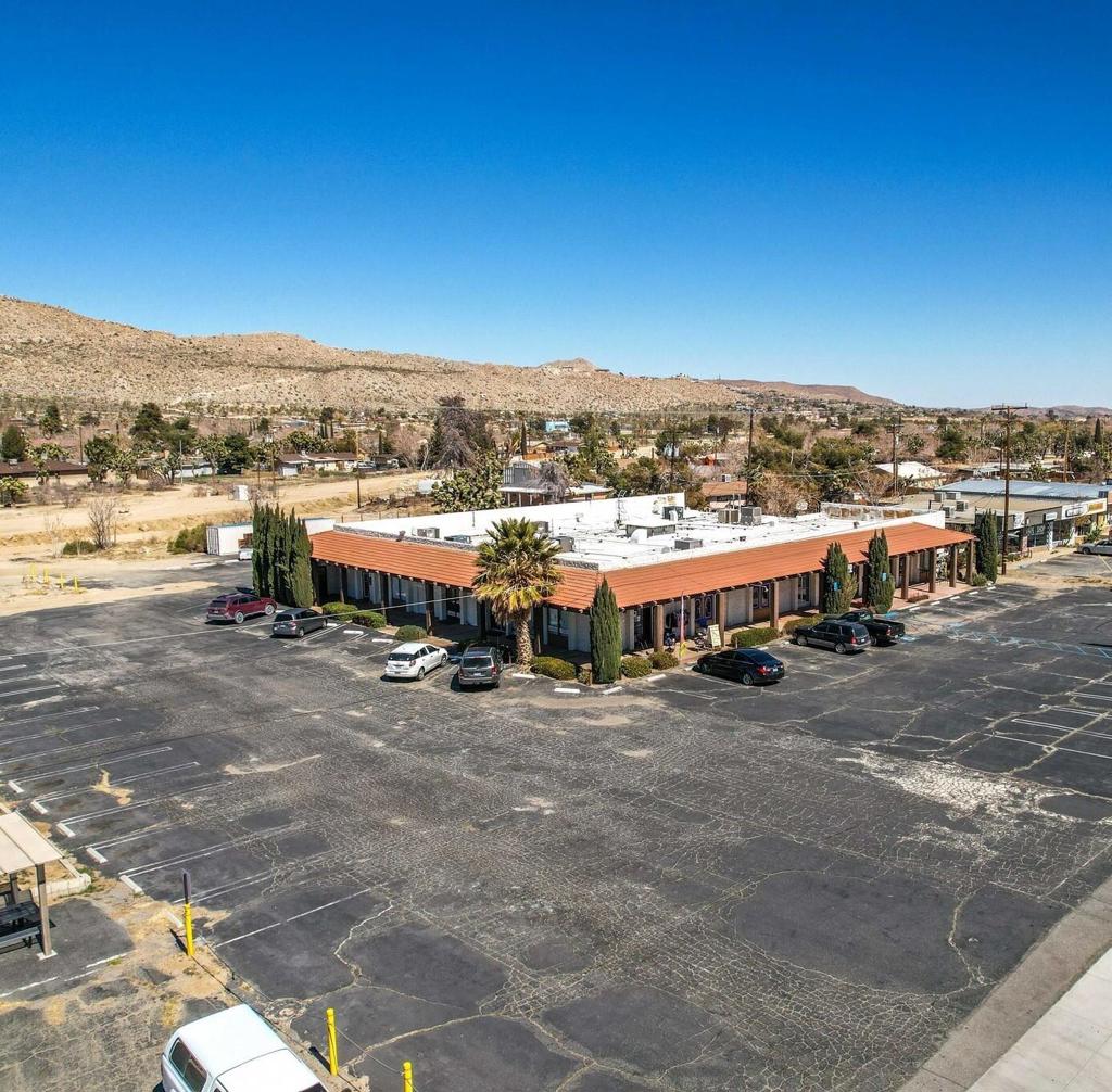 56300 29 Palms Highway Property Photo 1