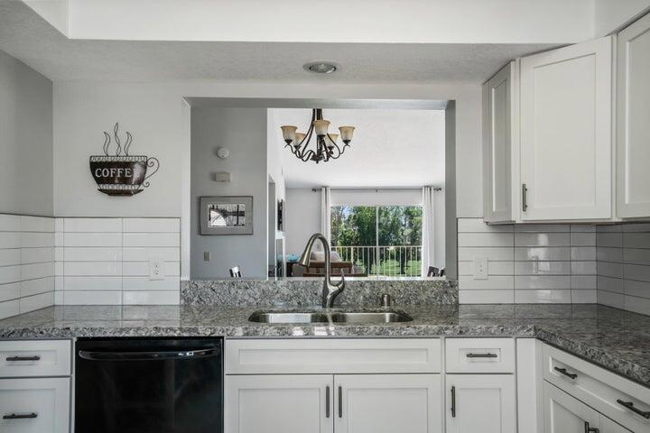 272 Desert Falls Drive E Property Photo 9