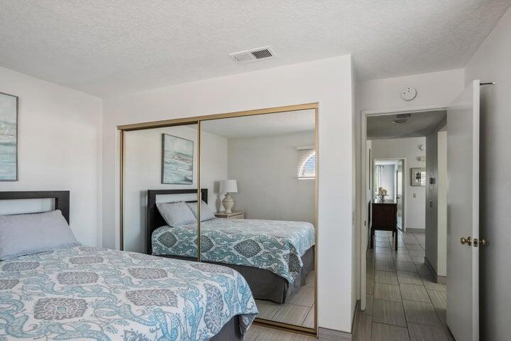 272 Desert Falls Drive E Property Photo 14