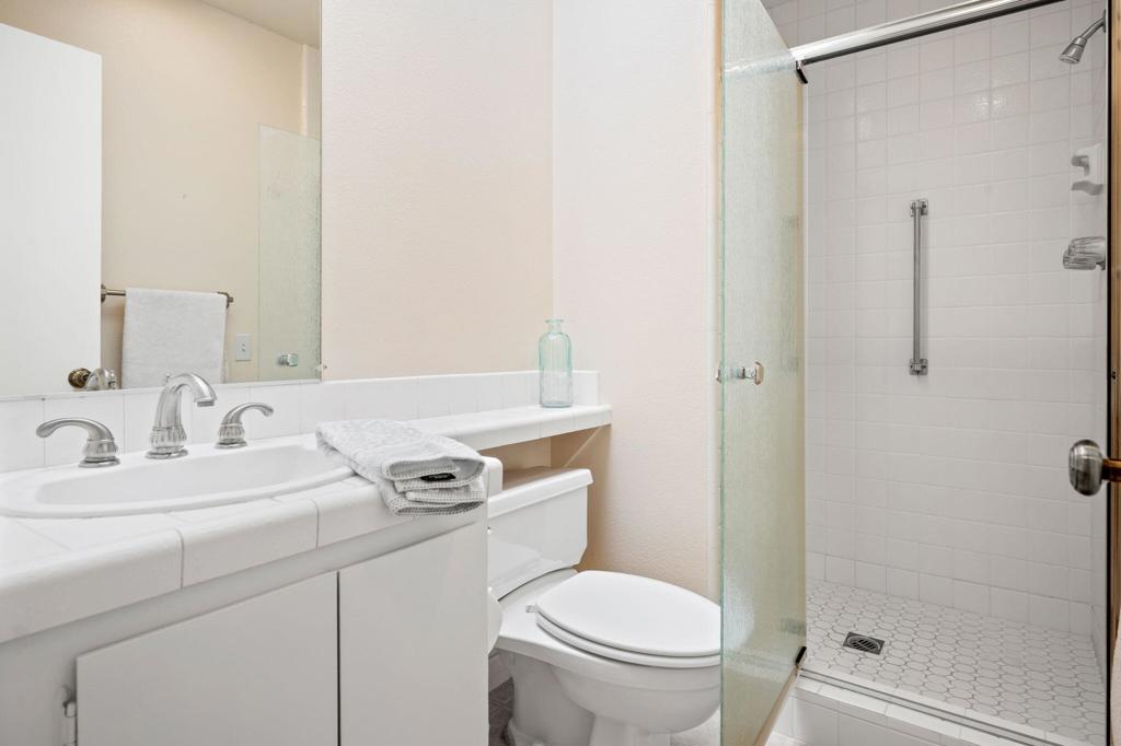 656 Hospitality Drive Property Photo 28