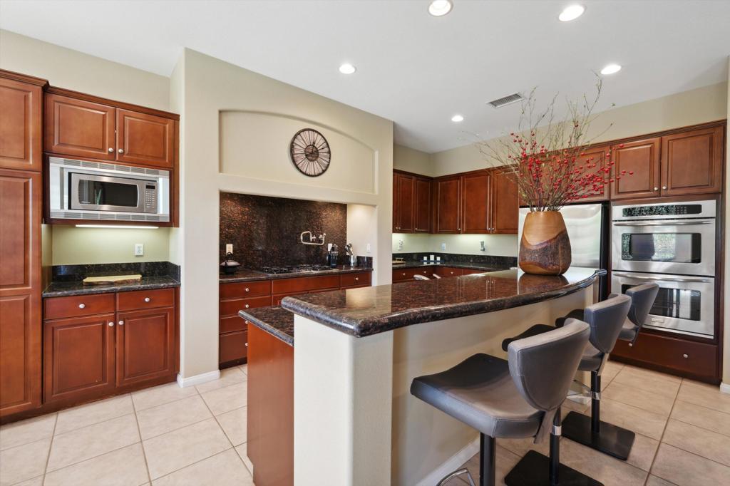 110 Azzuro Drive Property Photo 17