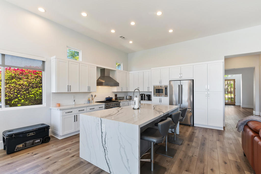 54 Via Bella Property Photo 10