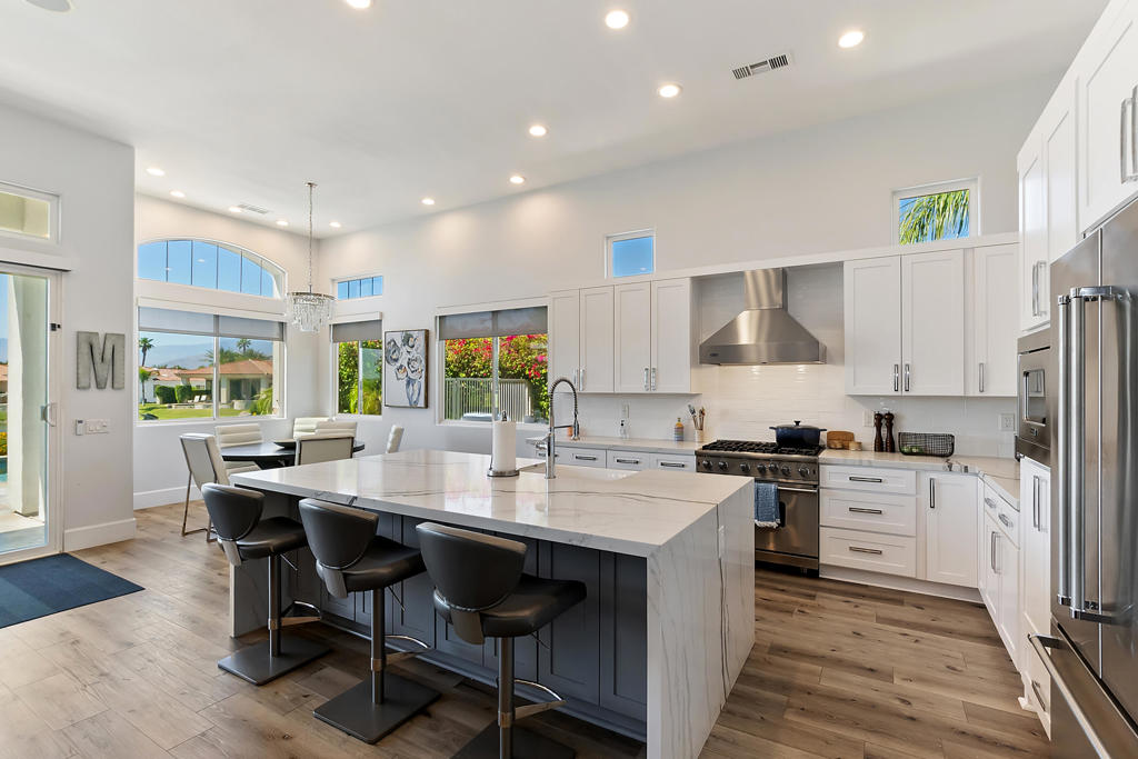 54 Via Bella Property Photo 13