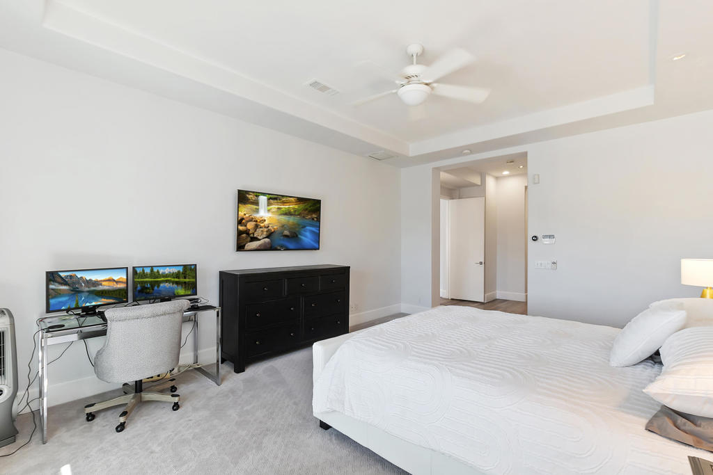54 Via Bella Property Photo 18