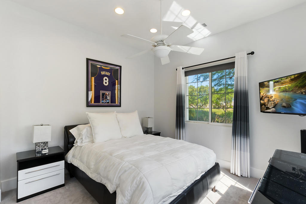 54 Via Bella Property Photo 25
