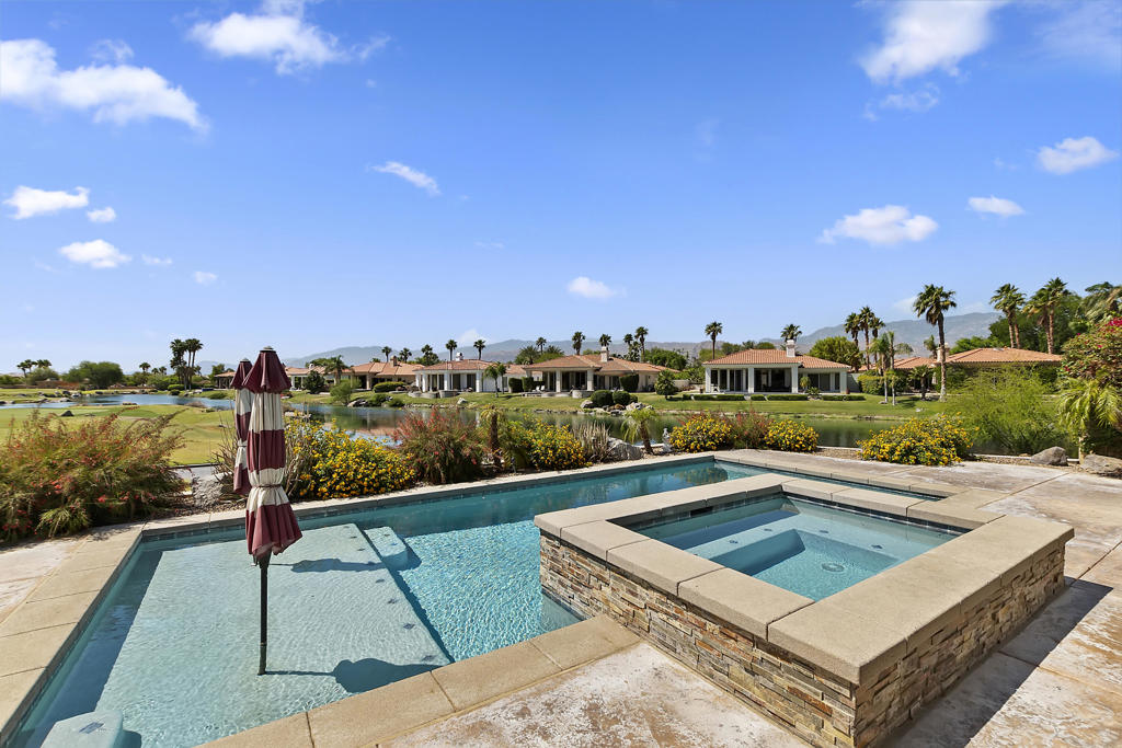 54 Via Bella Property Photo 34