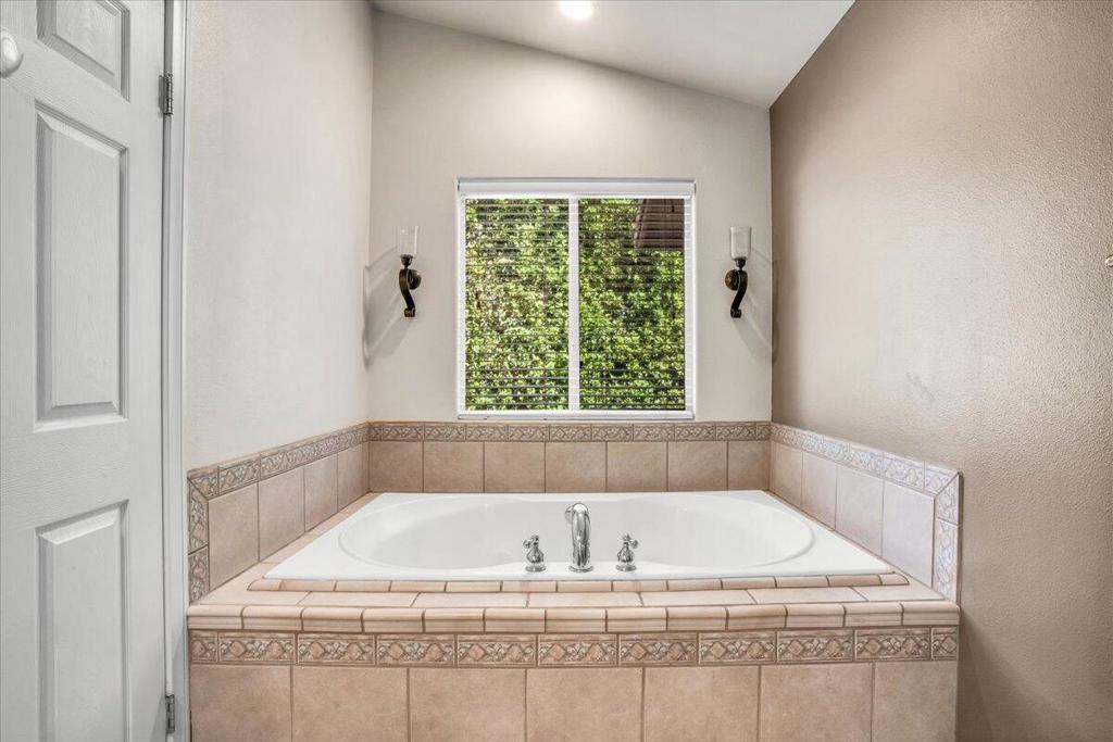 78940 Runaway Bay Drive Property Photo 17