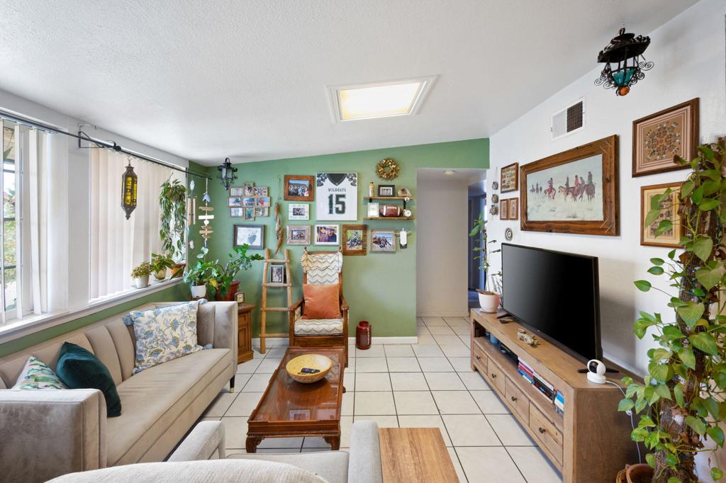 30201 San Diego Drive Property Photo 3