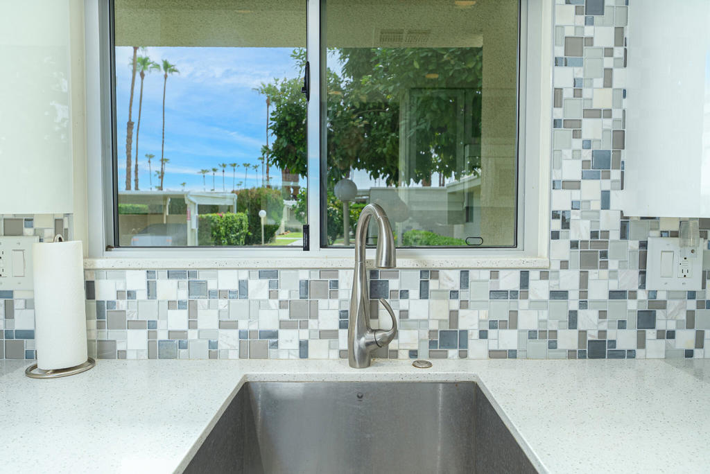1881 S Araby Drive 16 Property Photo 4