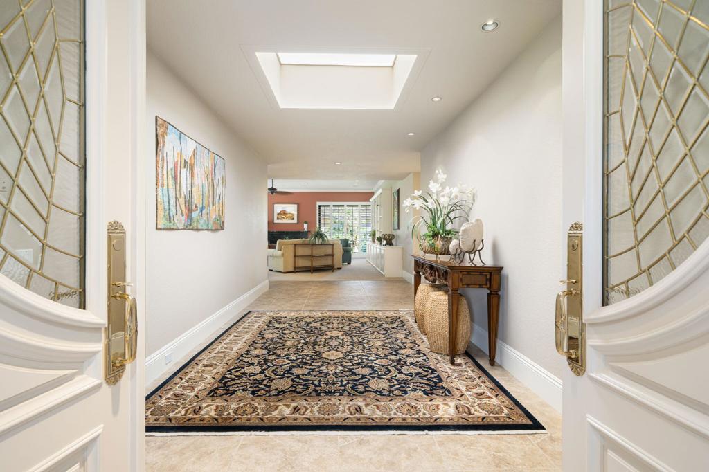 6 Oxford Court Property Photo 5