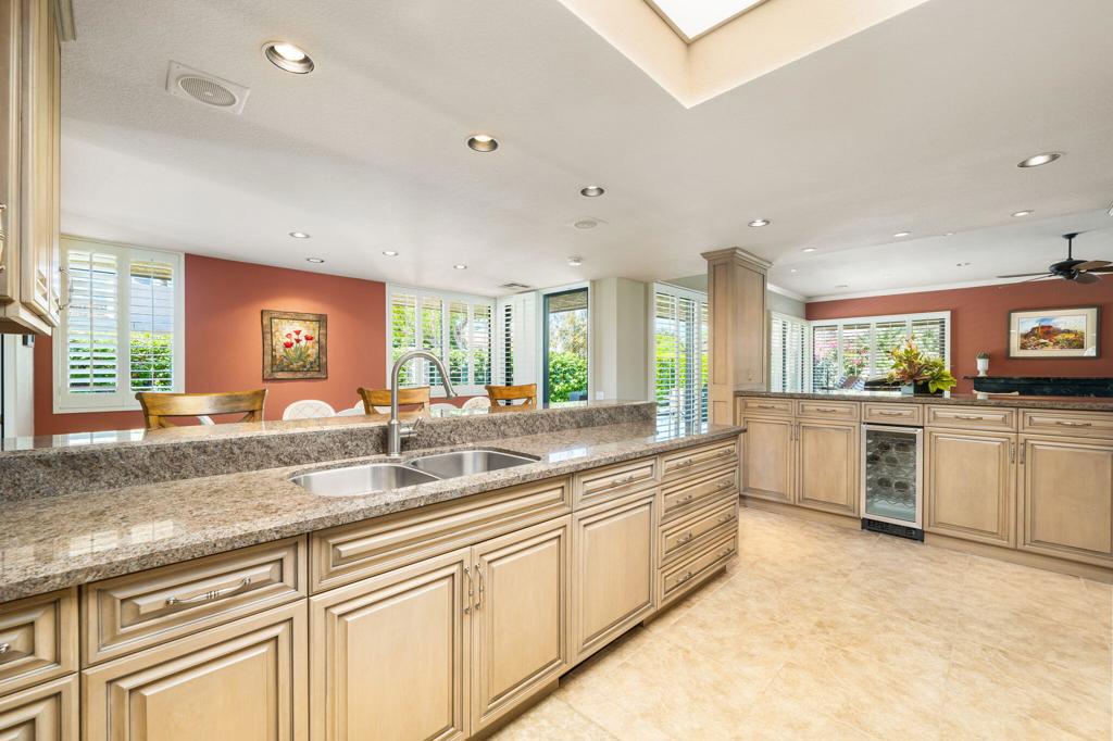 6 Oxford Court Property Photo 17