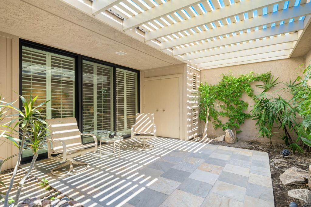 6 Oxford Court Property Photo 29