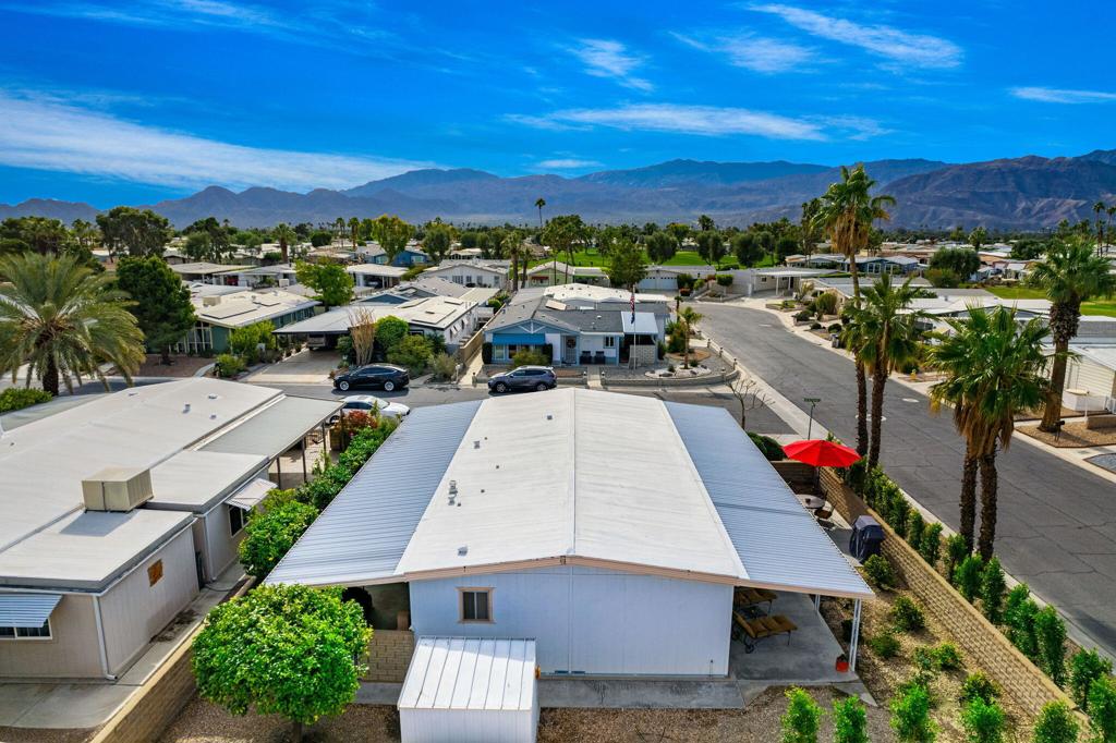 73284 Haystack Mountain Drive Property Photo 8
