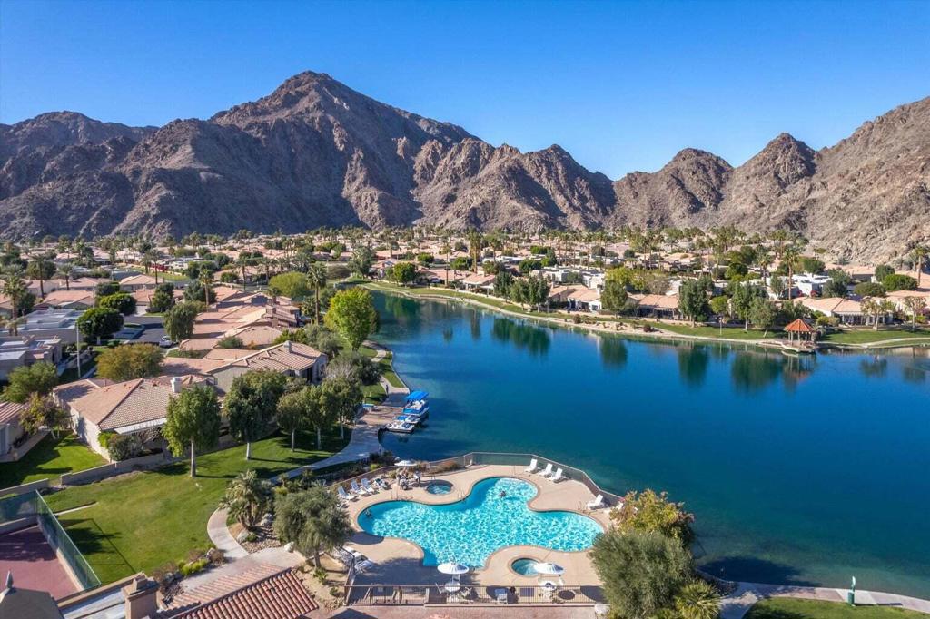 48540 Via Amistad Property Photo 32